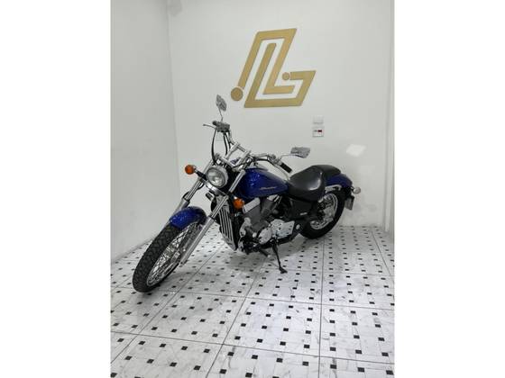 HONDA SHADOW 750 